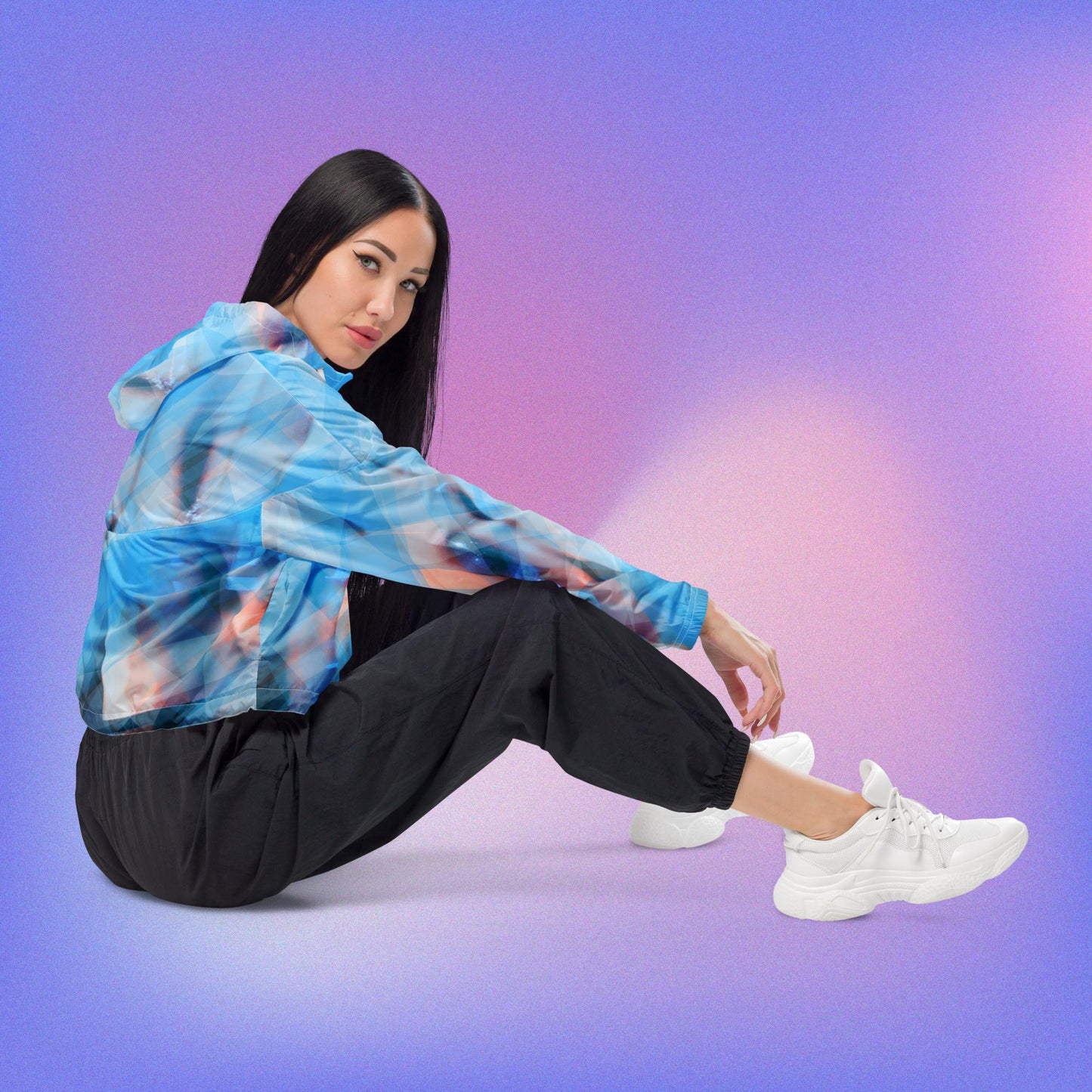 Cool Cool: Women’s cropped windbreaker