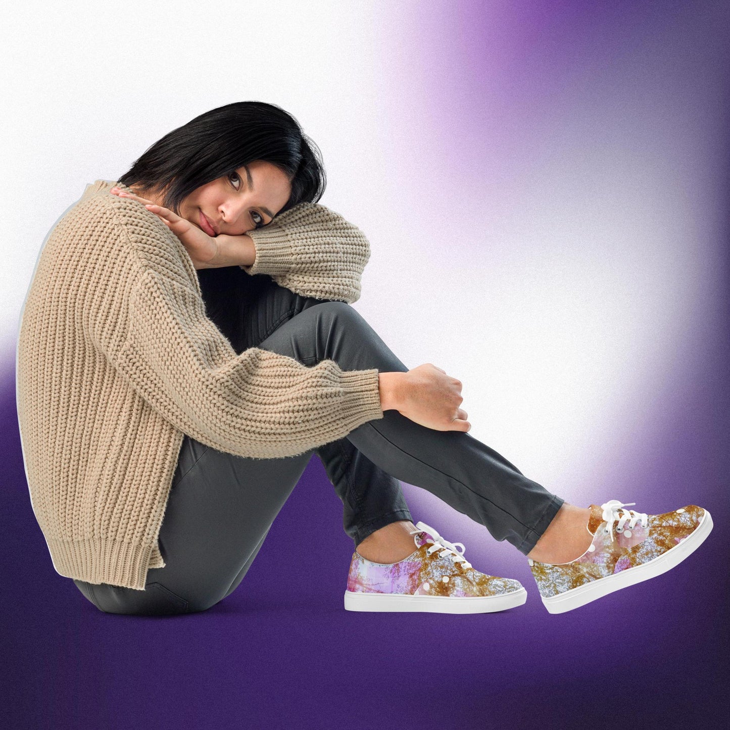 Auburn: Women’s lace-up canvas shoes