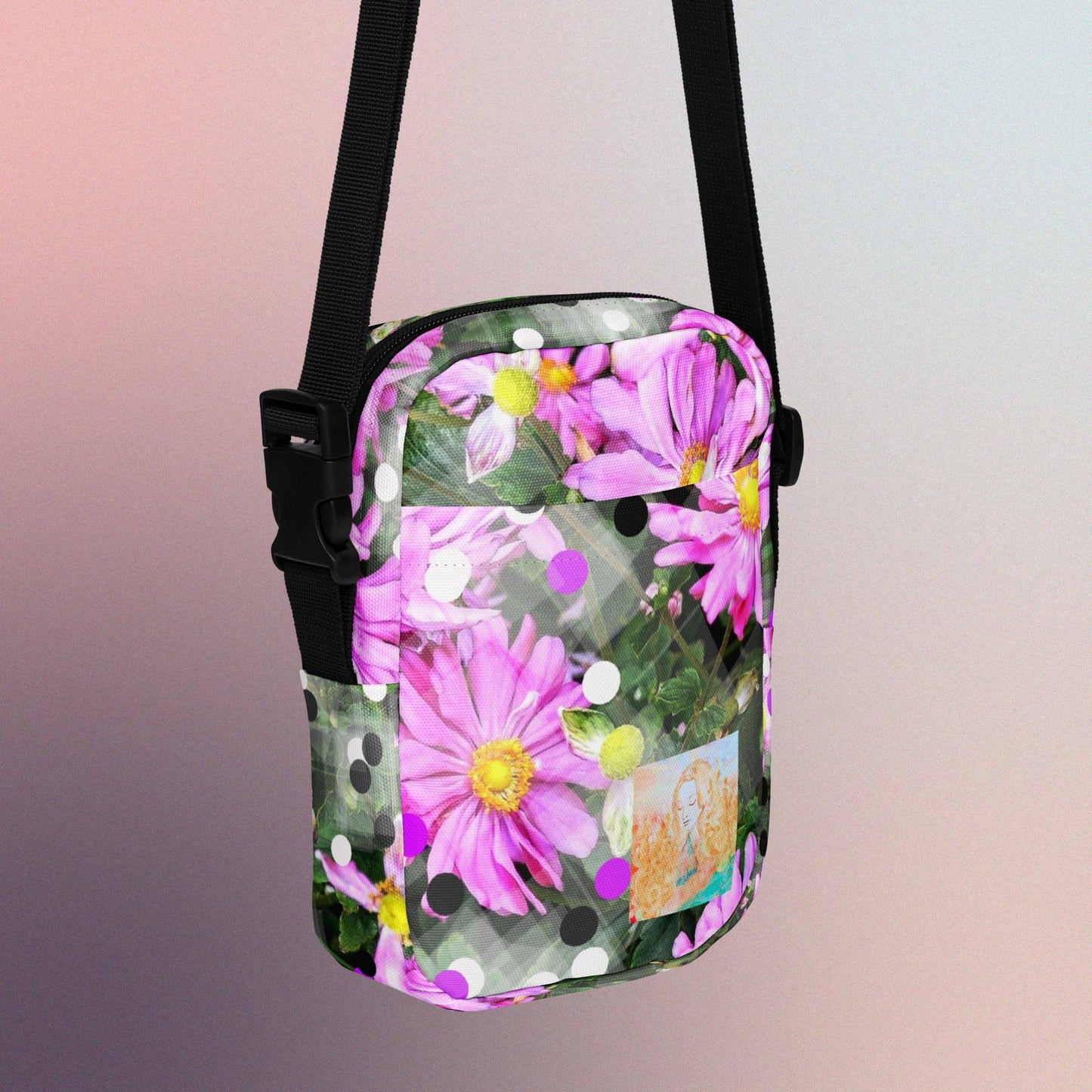 Pink Daisies: Utility crossbody bag